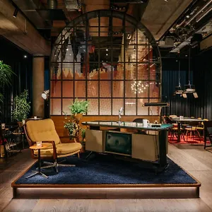 https://ruby-ella-hotel-cologne.topcolognehotels.com
