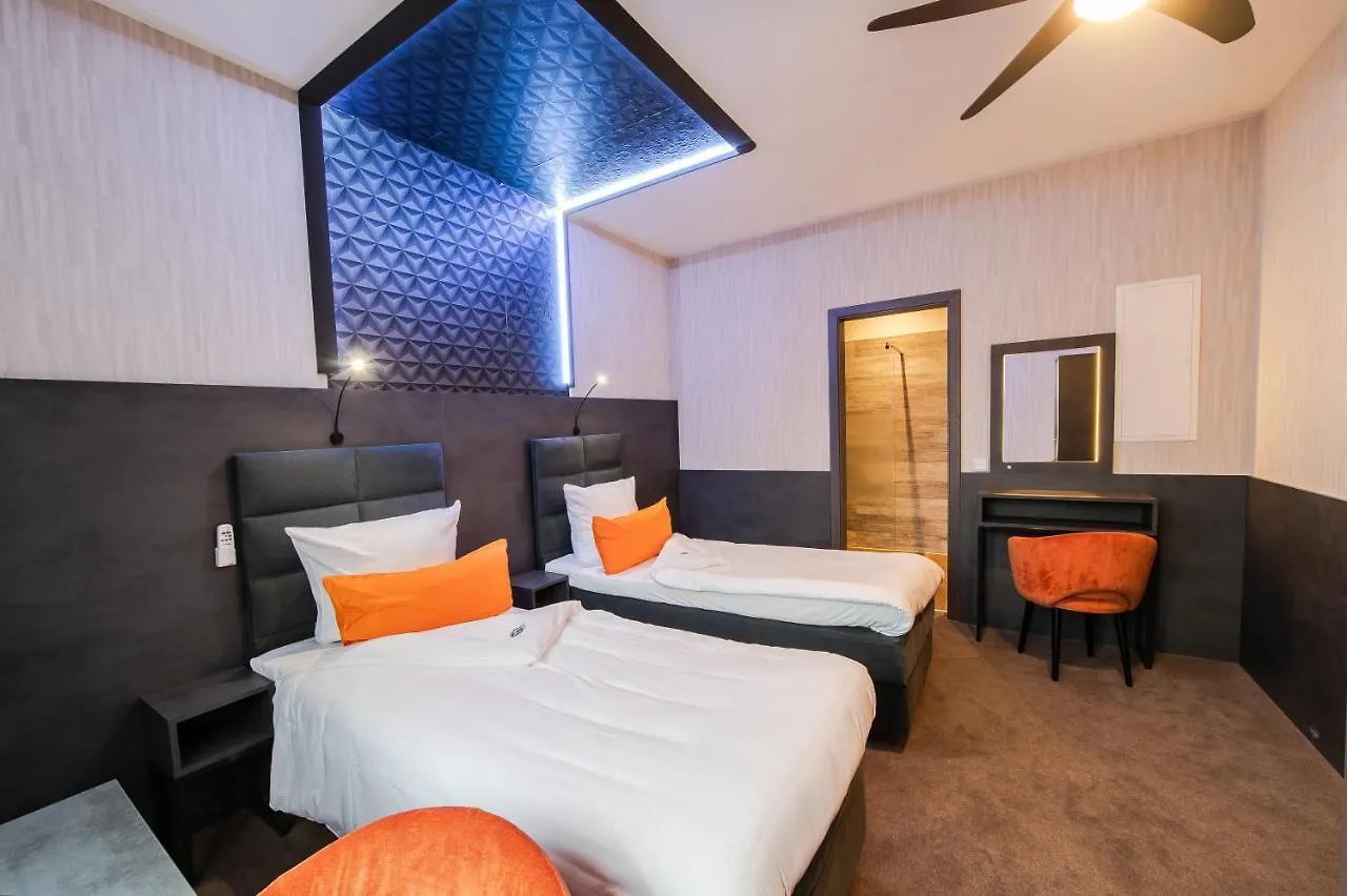 Premium By Gs Hotel Múnich 4*,